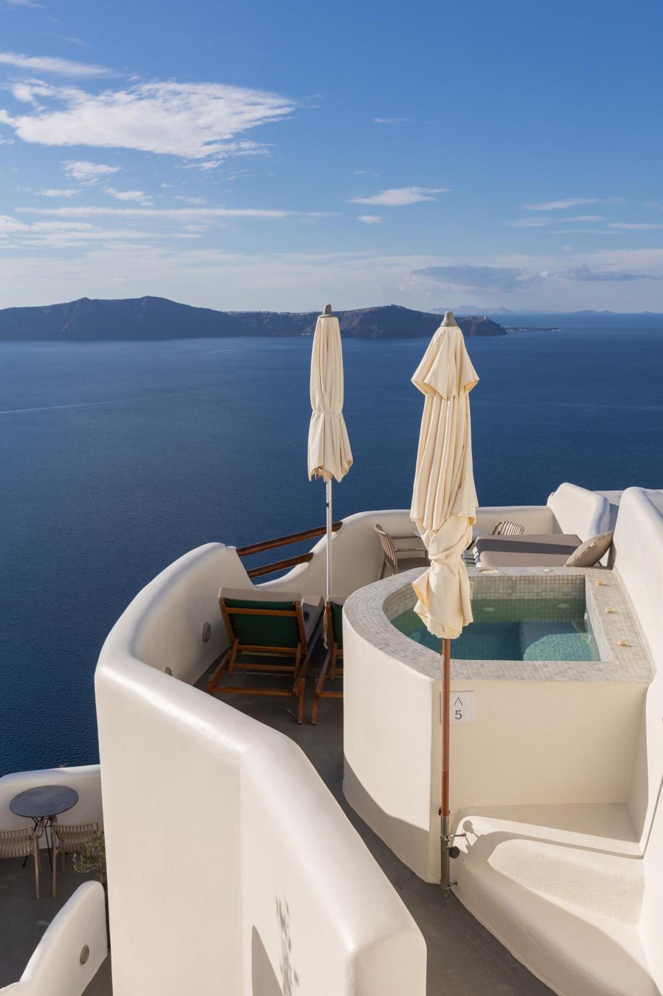 อาเปอร์โต สวีท - สำหรับผู้ใหญ่เท่านั้น Hotel ฟิรา ภายนอก รูปภาพ